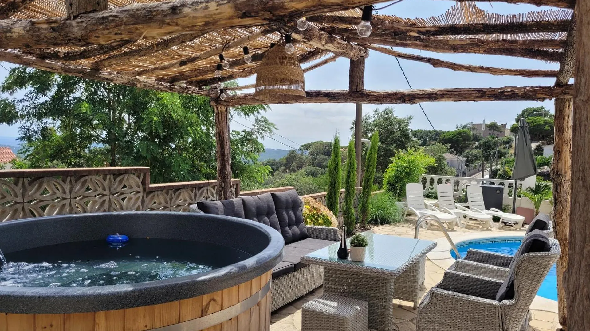 Casa Felic contacts